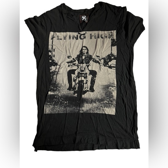 ‘Flying High’ by Young Machines Tshirt BNWT - Picture 1 of 5
